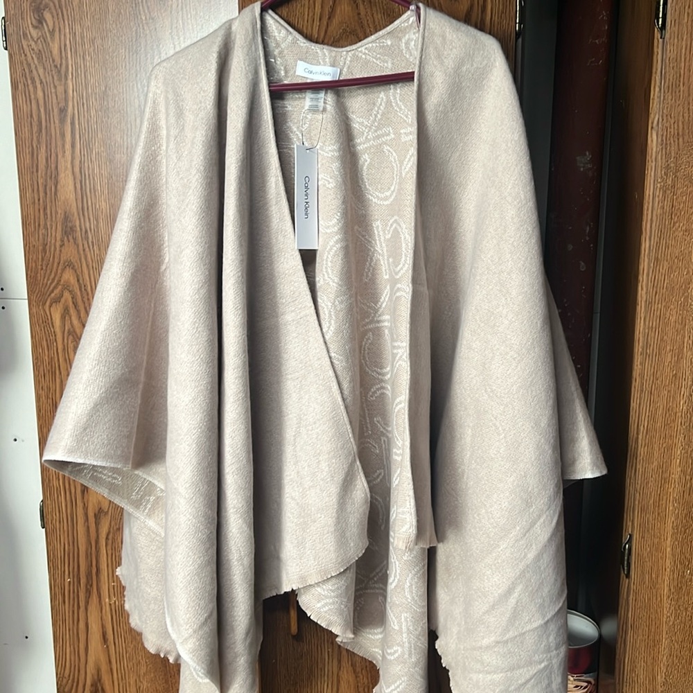 Calvin Klein poncho